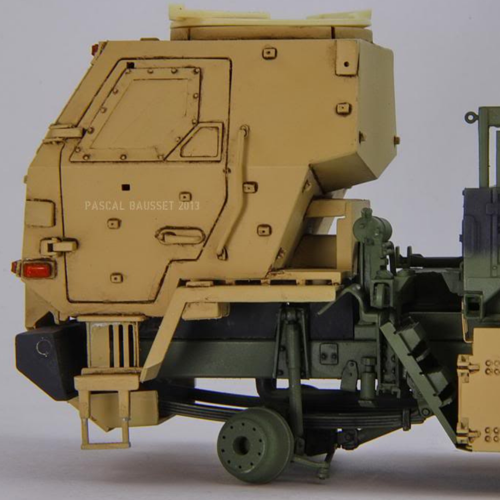 ASKERİ ARAÇ ZIRHLANDIRMA